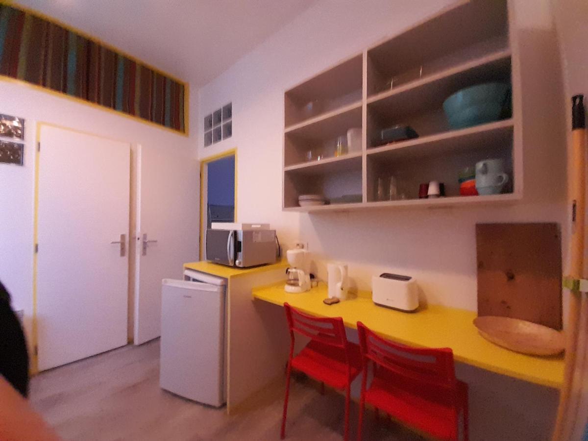 Residence Les Volets Bleus: Studio De 30 M² Classe 2 * Rochefort  Eksteriør billede